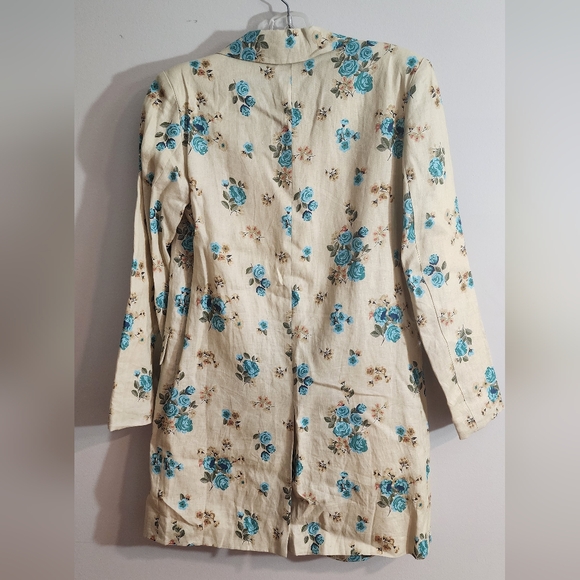 Linennaive Rococo Linen Trench Coat - Picture 4 of 8